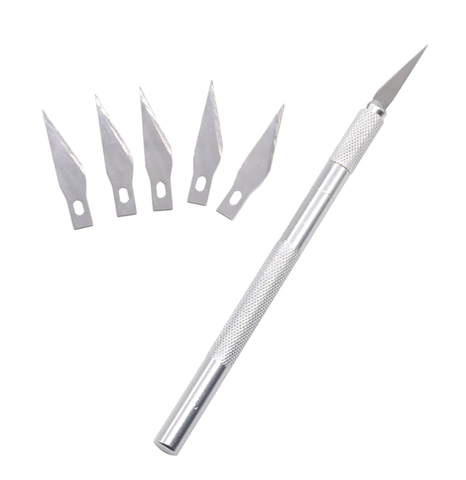 Metal carving knife with blade Metal carving knife with blade